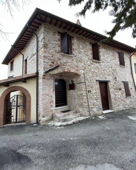 Casa Vacanze Vecchio Frantoio Residenza Leccino Spoleto Esterno foto